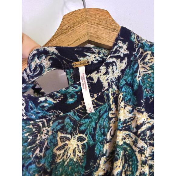 Free People Lady Luck Print Tunic Top Bell Sleeve Blue M Boho - Picture 4 of 5